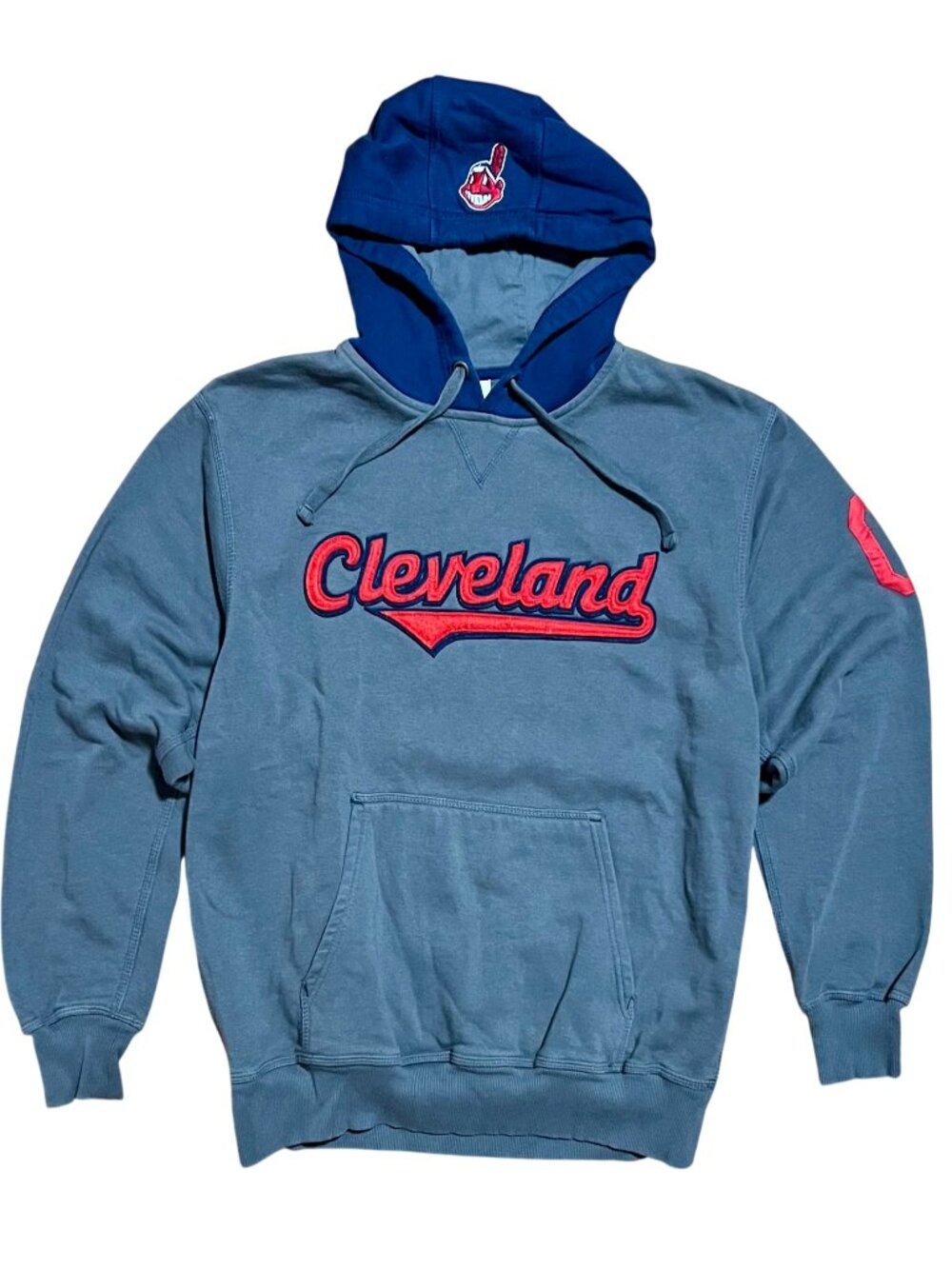 Cleveland Indians Chief Wahoo Majestic 2010 Embroidered Vintage Hoodie, Men's XL